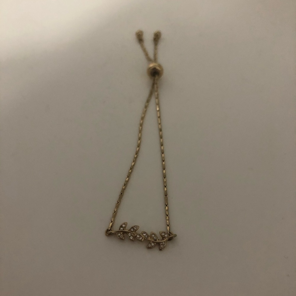 Gold accent adjustable bracelet